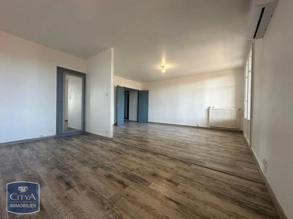 Appartement à louer 4 pièces 74.71m² Tarascon (13150)