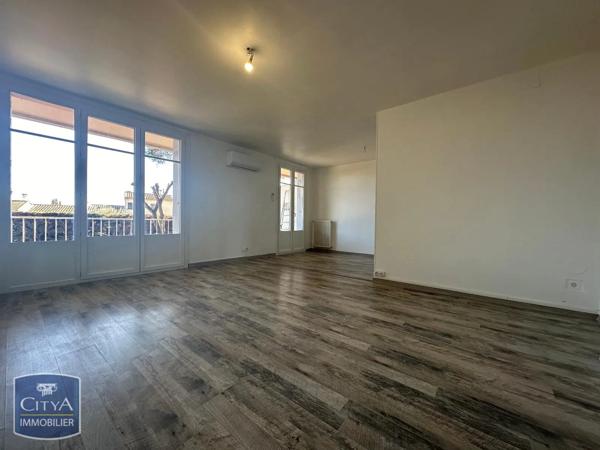 Appartement à louer 4 pièces 74.71m² Tarascon (13150)