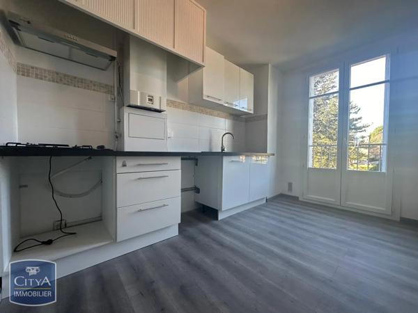 Appartement à louer 4 pièces 74.71m² Tarascon (13150)