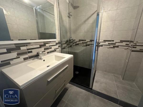 Appartement à louer 4 pièces 74.71m² Tarascon (13150)