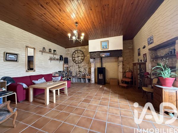 Maison à vendre 7 pièces 160 m² Saint-Germain-et-Mons