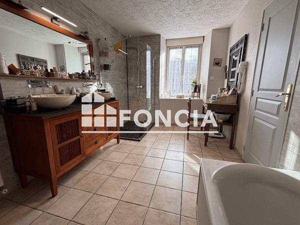 À vendre Maison 7 pièces 320 m² - Argentré 53210