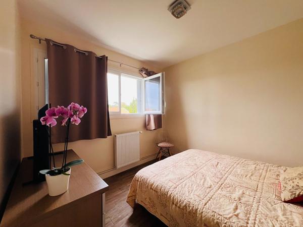 BEL APPARTEMENT - 150 M PLAGE DU PIGEONNIER - 2 CHAMBRES et GARAGE