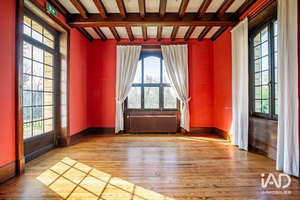 Maison à vendre 11 pièces 900 m² Vieux-Moulin