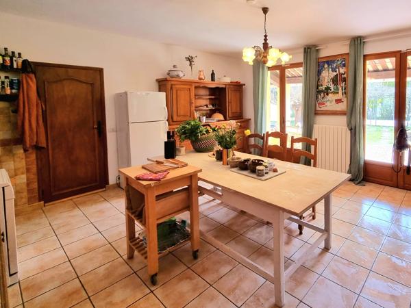 LORGUES VILLA T4 SUR 3220 m²