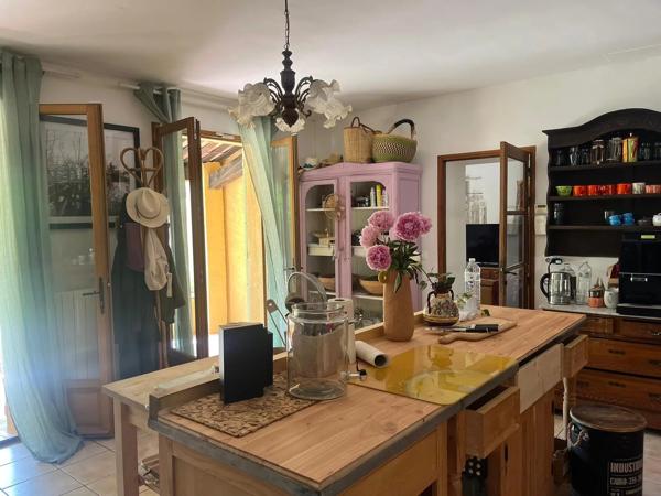 LORGUES VILLA T4 SUR 3220 m²