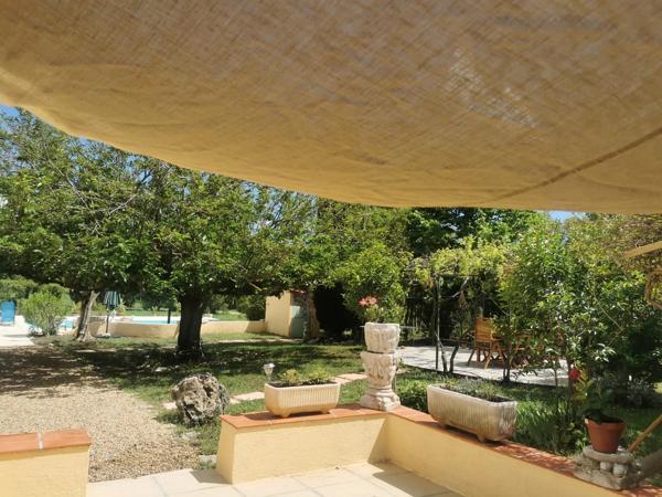 LORGUES VILLA T4 SUR 3220 m²