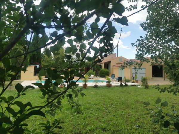 LORGUES VILLA T4 SUR 3220 m²