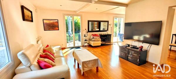 Maison à vendre 6 pièces 135 m² Montigny-le-Bretonneux