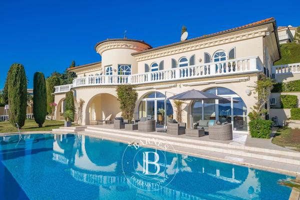 Mandelieu-la-Napoule, Villa 5 Chambres -  299 m² à vendre