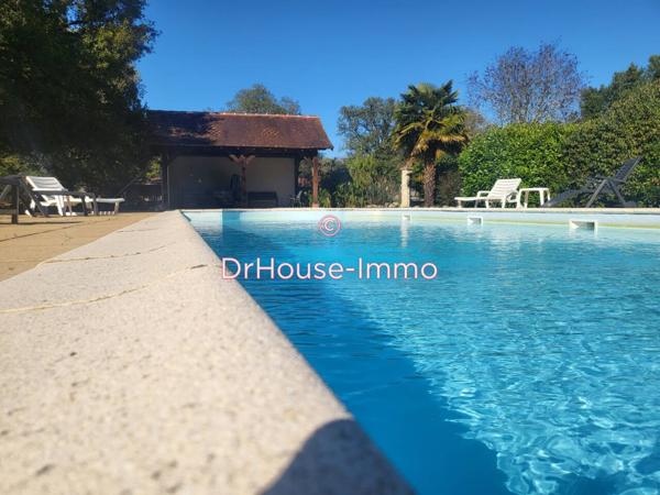 Maison à louer 8 pièces de 288 m²