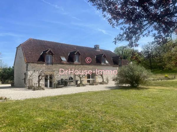 Maison à louer 8 pièces de 288 m²