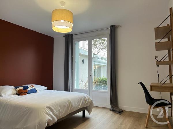 Maison à vendre  17 pièces - 435 m2 LA ROCHE SUR YON - 85