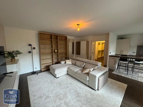 Appartement à louer 3 pièces 77.14m²