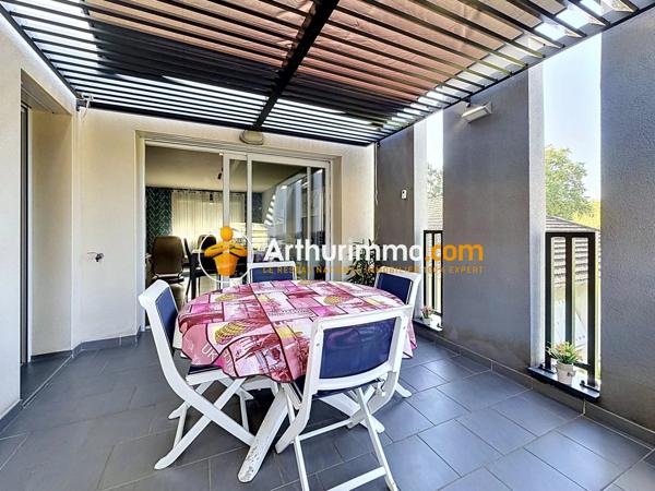 Vente                                                      Appartement
                        
                     3 pièces                      90 m2                     à Bourgoin-Jallieu