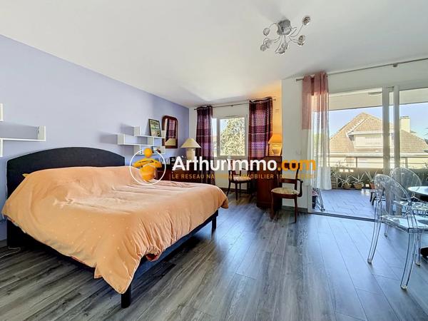 Vente                                                      Appartement
                        
                     3 pièces                      90 m2                     à Bourgoin-Jallieu