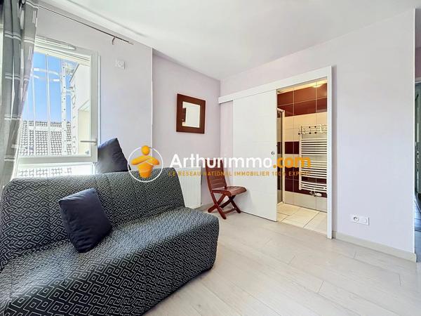 Vente                                                      Appartement
                        
                     3 pièces                      90 m2                     à Bourgoin-Jallieu