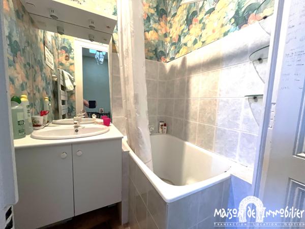 Vente Maison de ville - 3 pièces - 70m² - Cour et terrasse - COGNAC