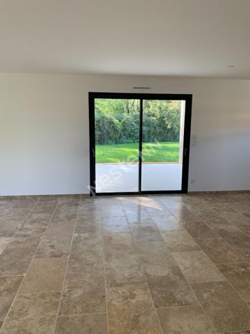 Maison neuve plain-pied 3 chambres à Courlans