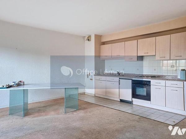 Ferney Voltaire Studio de 37 m² , cave et garage 