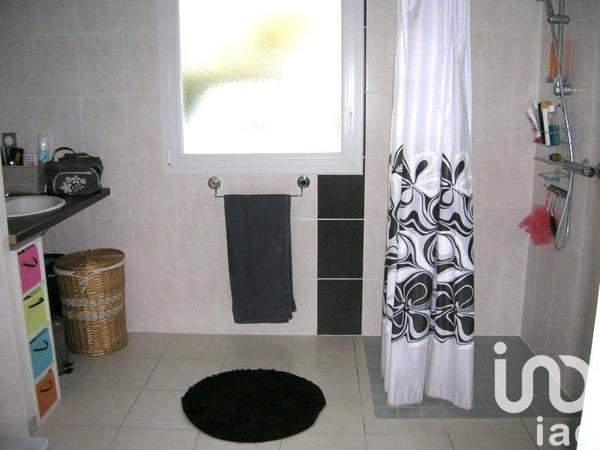 Maison 2 pièces de 57 m² à Lys-Haut-Layon (49310)