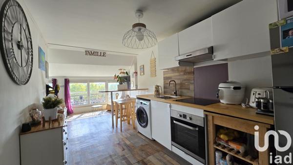 Appartement 3 pièces de 47 m² à Carnoules (83660)