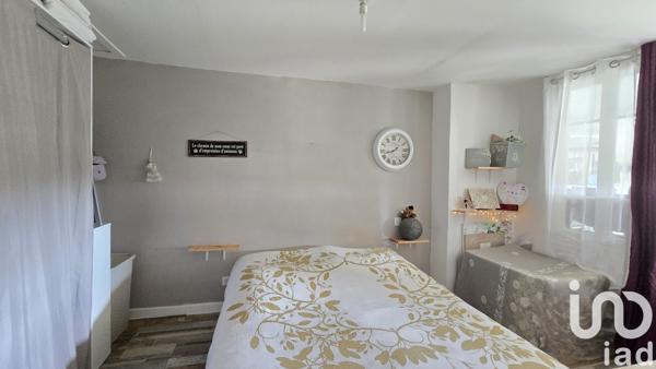 Appartement 3 pièces de 47 m² à Carnoules (83660)