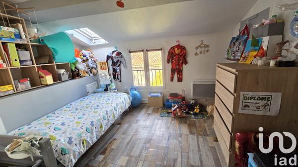 Appartement 3 pièces de 47 m² à Carnoules (83660)