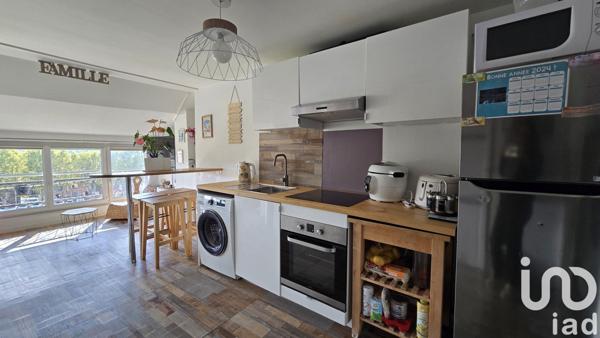 Appartement 3 pièces de 47 m² à Carnoules (83660)