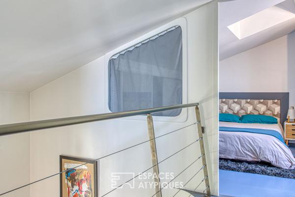 Appartement avec volumes et design sous les toits de la cité médiévale