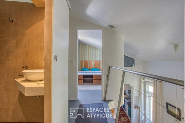 Appartement avec volumes et design sous les toits de la cité médiévale