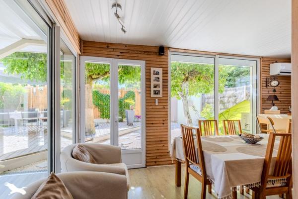 Maison 268 000 € Vayres 4 p 123 m² DPE C