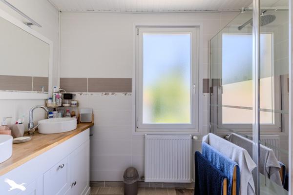 Maison 268 000 € Vayres 4 p 123 m² DPE C