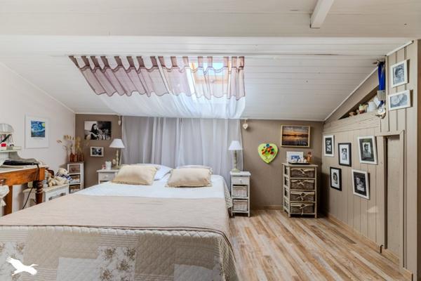 Maison 268 000 € Vayres 4 p 123 m² DPE C
