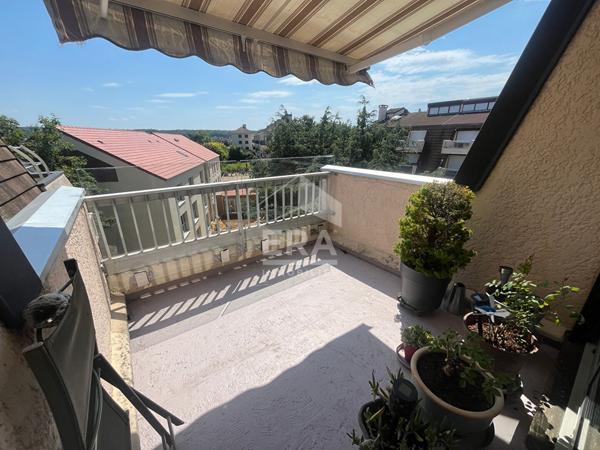 Appartement 5 pièces 100 M² lumineux à vendre à Villepreux - Exclusivité DOMAINE DU VAL JOYEUX IMMOBILIER