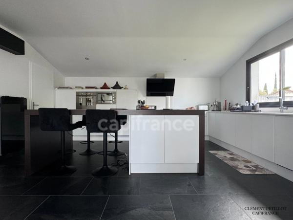 AU COEUR DE FONSORBES – Belle maison contemporaine de plain-pied sur 1 200 m² de terrain