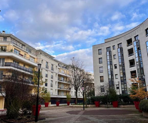 Vente Appartement 2 pièces 54 m2 à Joinville-le-Pont
