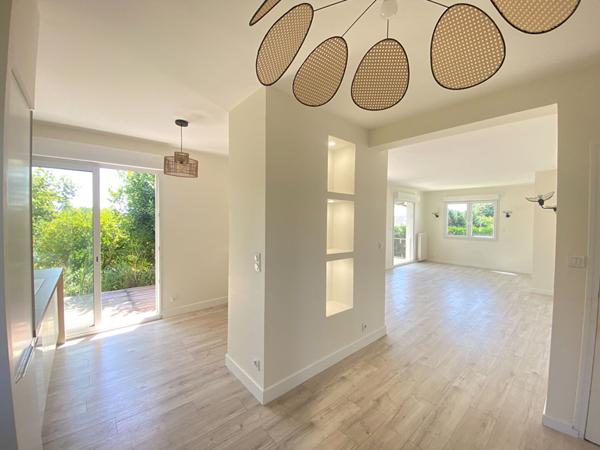 Maison Fontaine Les Dijon 7 pièce(s) 160 m2 au sol + sous-sol +piscine