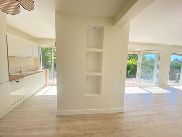 Maison Fontaine Les Dijon 7 pièce(s) 160 m2 au sol + sous-sol +piscine