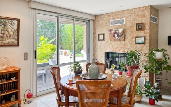 Maison à vendre    5 pièces •  Condom