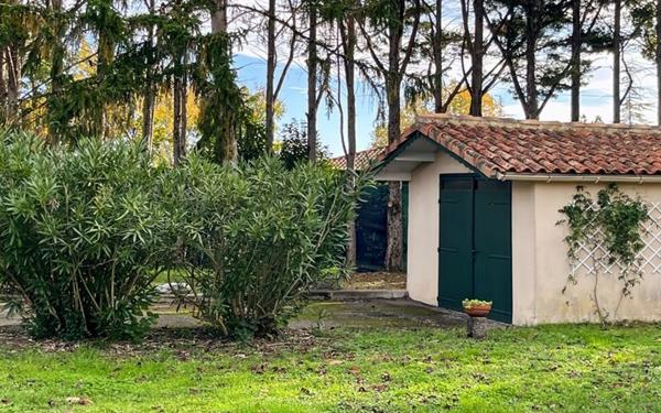 Maison à vendre    5 pièces •  Condom