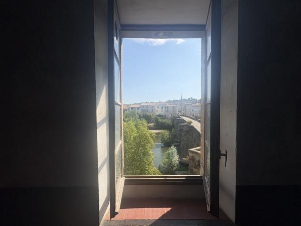 LIMOUX BORD DE L'AUDE – APPARTEMENT T2 ENTIÈREMENT RÉNOVÉ