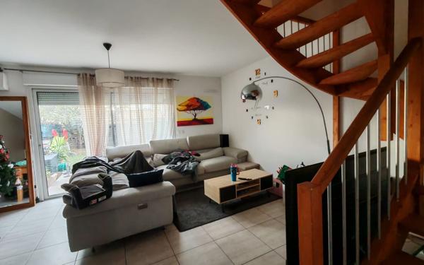 Maison à louer    4 pièces • 79,10 m2 Vergèze