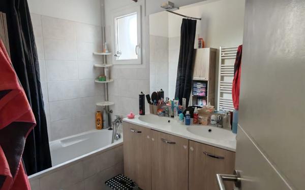 Maison à louer    4 pièces • 79,10 m2 Vergèze