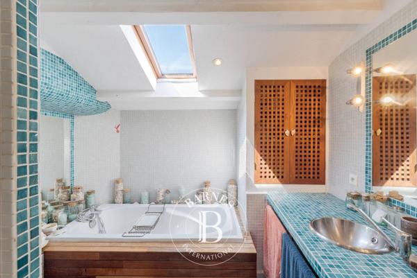 Grasse, Bastide 3 Chambres -  152 m² à vendre