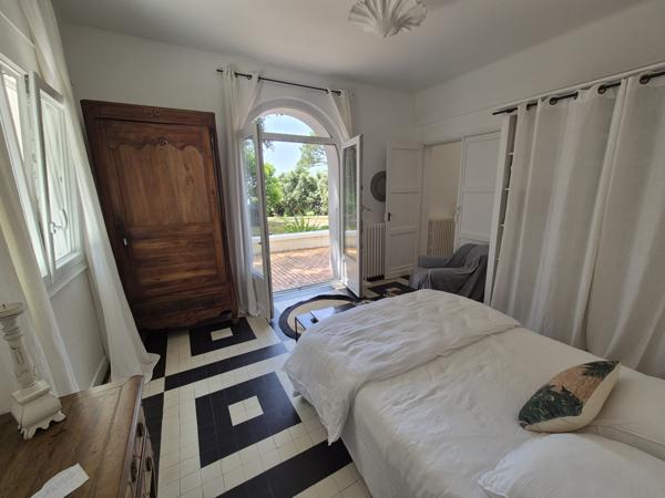 Maison 5 pièce(s) 6 chambre(s) 215 m²