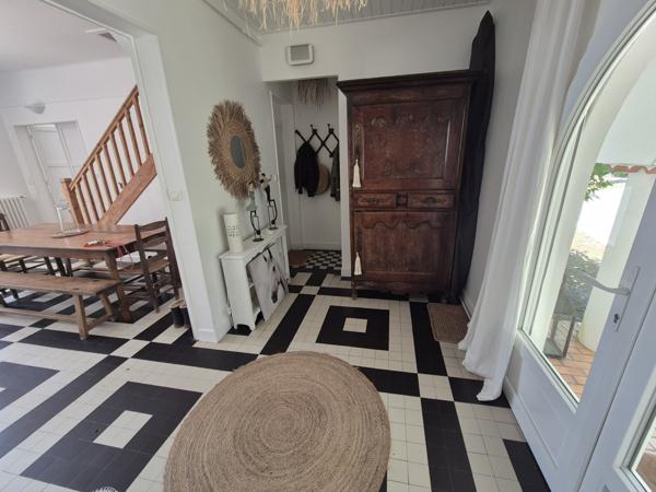 Maison 5 pièce(s) 6 chambre(s) 215 m²