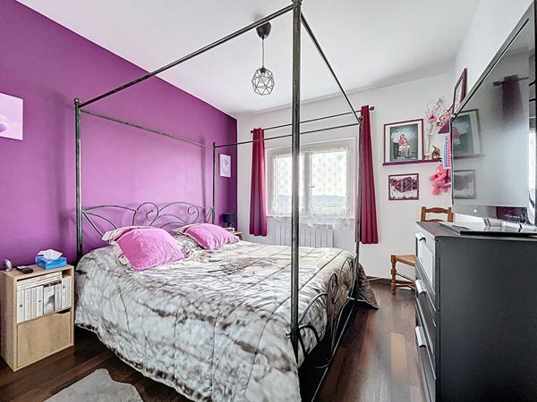 EXCLUSIVITE - MAISON DE 102 M² SUR 306 M² DE TERRAIN AVEC MAGNIFIQUE VUE