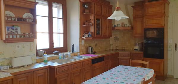 Dormans (51700) PROPRIETE VITICOLE avec GITE