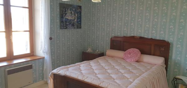 Dormans (51700) PROPRIETE VITICOLE avec GITE